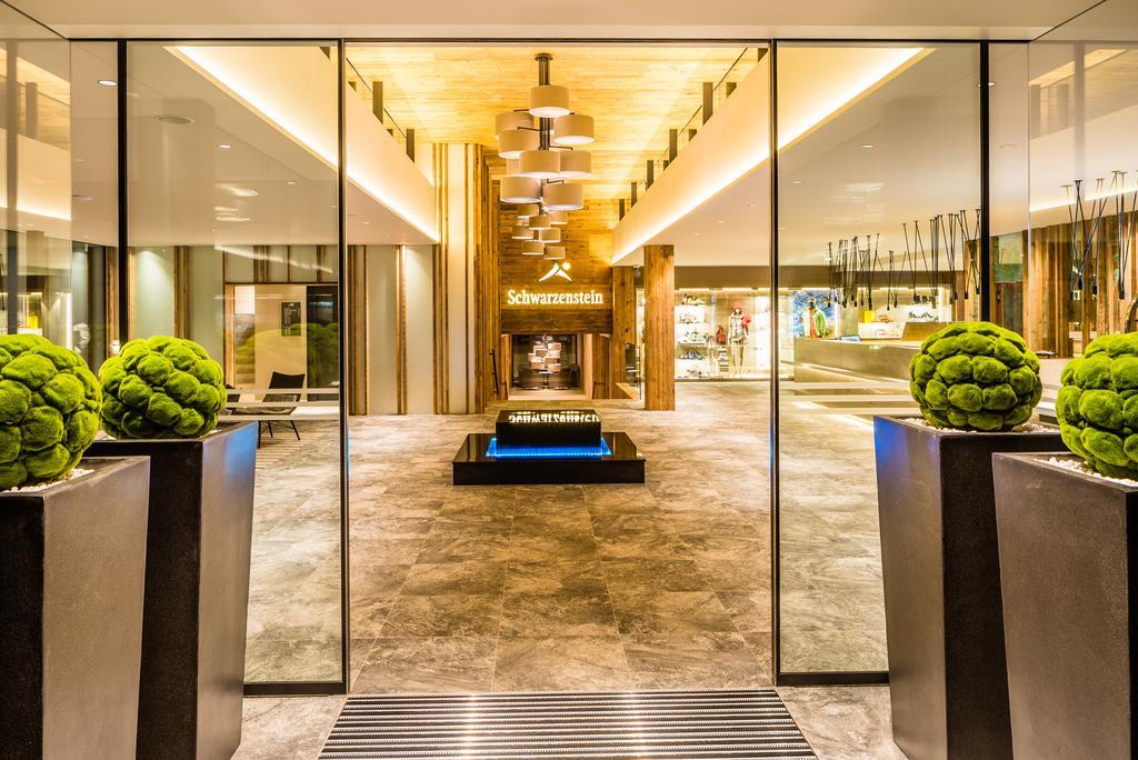 Alpine Luxury Spa Resort Schwarzenstein Lutago Bagian luar foto