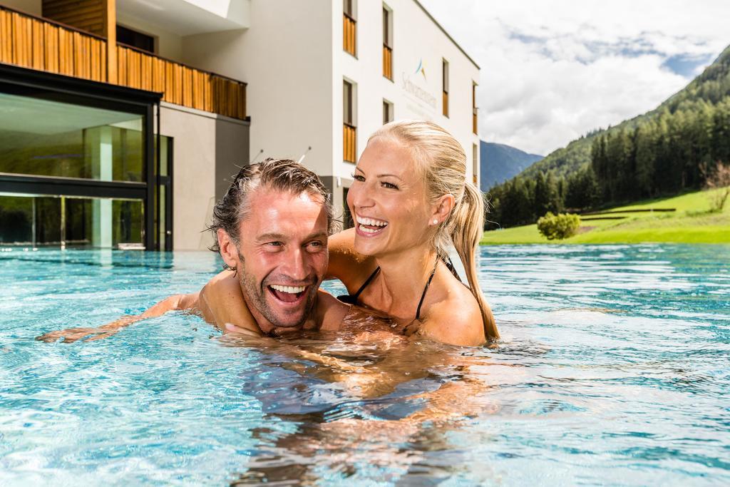Alpine Luxury Spa Resort Schwarzenstein Lutago Bagian luar foto
