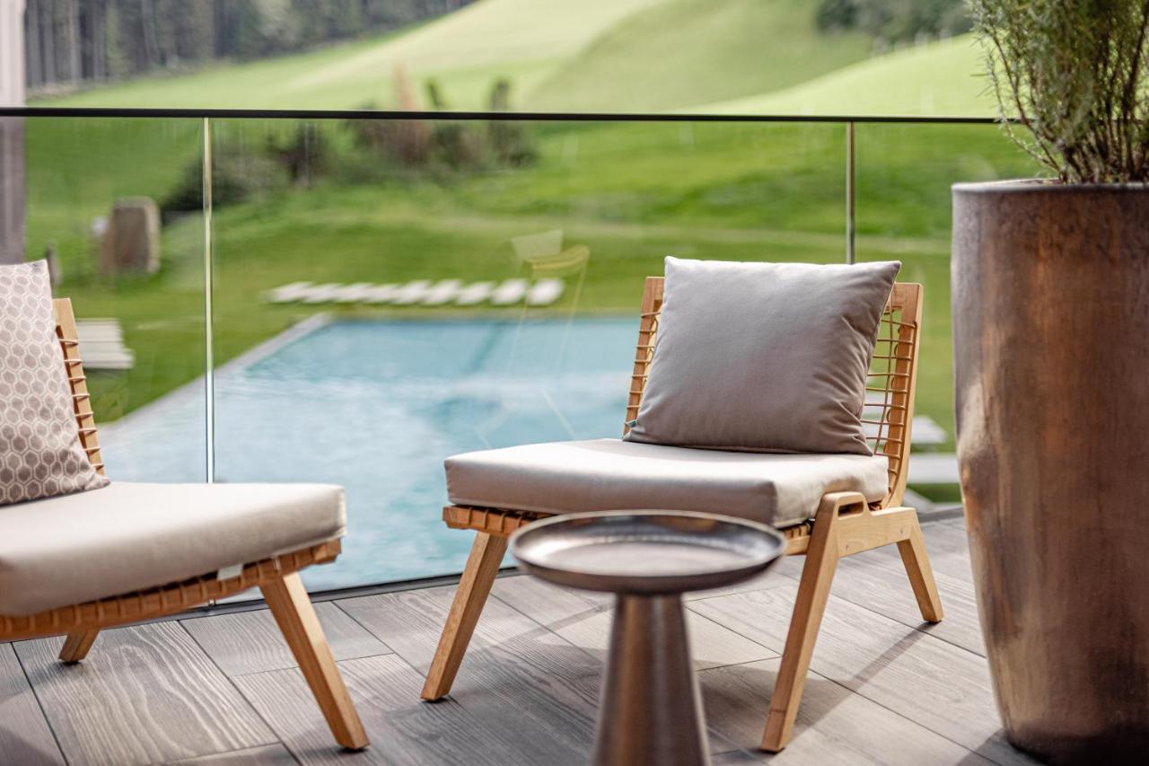 Alpine Luxury Spa Resort Schwarzenstein Lutago Bagian luar foto