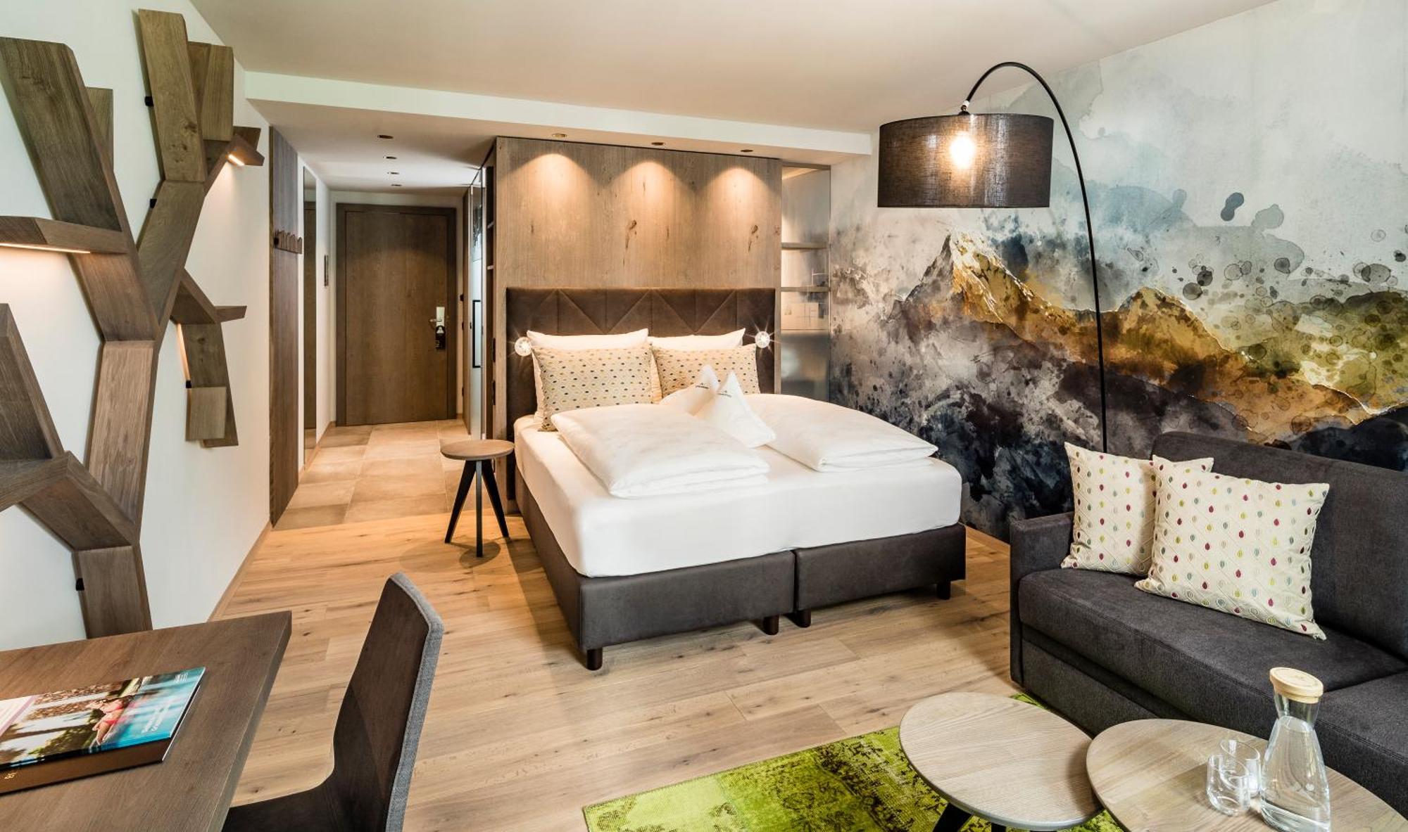 Alpine Luxury Spa Resort Schwarzenstein Lutago Bagian luar foto